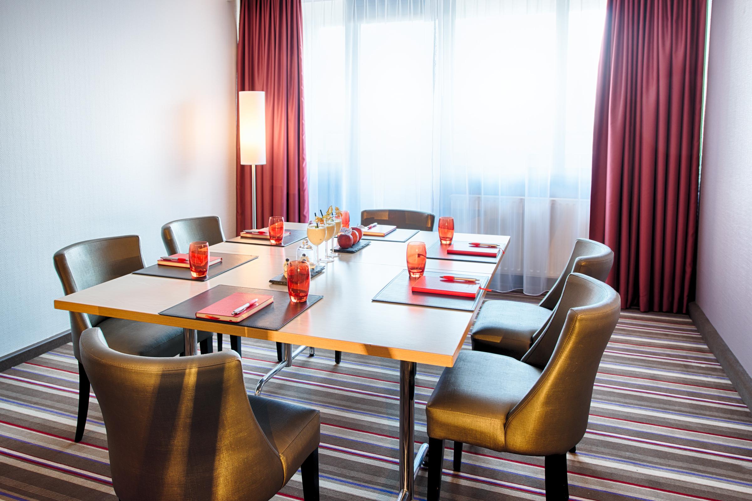 Leonardo Hotel Hannover Bagian luar foto